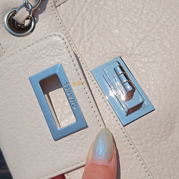 CHANEL Reissue Pink Caviar Leather Silver Turnlock Chain Crossbody Bag - Picture 10 of 10